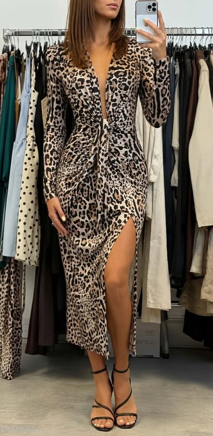 Leopardinė suknelė su gilia - V formos iškirpte - Image 3