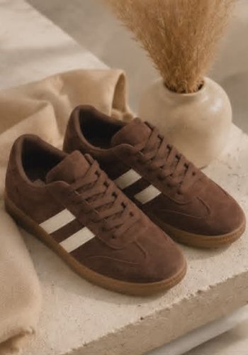 Laisvalaikio bateliai – Brown